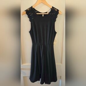 NWT, Altar'd State Pleated Fit & Flare Dress Women's Medium, Sleeveless, Black